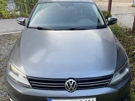 Серый Фольксваген Джетта, объемом двигателя 2.48 л и пробегом 224 тыс. км за 7900 $, фото 1 на Automoto.ua