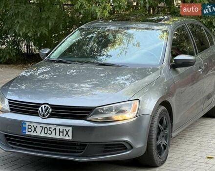 Сірий Фольксваген Джетта, об'ємом двигуна 2 л та пробігом 219 тис. км за 8000 $, фото 1 на Automoto.ua