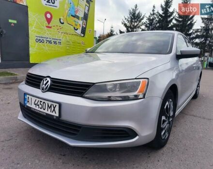 Фольксваген Джетта 2013 у Лубнах на Automoto.ua Сірий Фольксваген Джетта, об'ємом двигуна 1.98 л та пробігом 275 тис. км за 6650 $, фото 1 на Automoto.ua