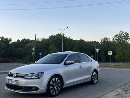 Фольксваген Джетта 2013 в Львове на Automoto.ua Серый Фольксваген Джетта, объемом двигателя 1.39 л и пробегом 290 тыс. км за 7900 $, фото 1 на Automoto.ua