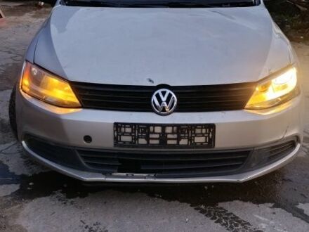 Сірий Фольксваген Джетта, об'ємом двигуна 2 л та пробігом 173 тис. км за 4300 $, фото 1 на Automoto.ua