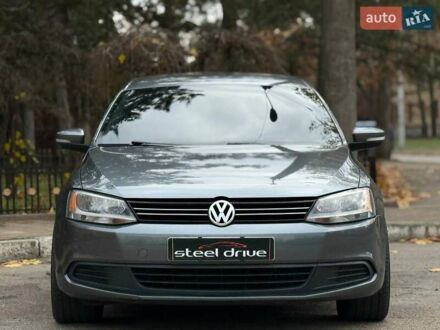 Сірий Фольксваген Джетта, об'ємом двигуна 1.8 л та пробігом 253 тис. км за 9999 $, фото 1 на Automoto.ua