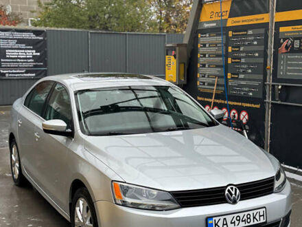 Серый Фольксваген Джетта, объемом двигателя 2.5 л и пробегом 111 тыс. км за 10500 $, фото 1 на Automoto.ua