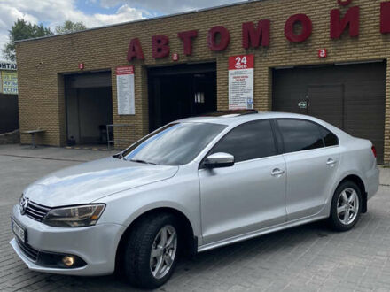 Сірий Фольксваген Джетта, об'ємом двигуна 1.9 л та пробігом 250 тис. км за 10000 $, фото 1 на Automoto.ua