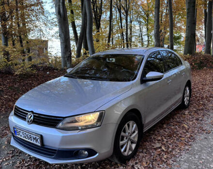 Сірий Фольксваген Джетта, об'ємом двигуна 1.39 л та пробігом 242 тис. км за 8900 $, фото 1 на Automoto.ua