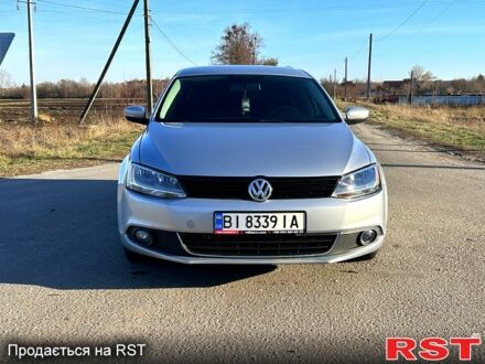 Фольксваген Джетта 2013 у Полтаві на Automoto.ua Сірий Фольксваген Джетта, об'ємом двигуна 2.5 л та пробігом 250 тис. км за 9000 $, фото 1 на Automoto.ua