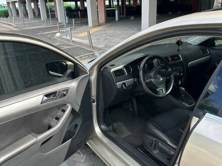 Серый Фольксваген Джетта, объемом двигателя 2.5 л и пробегом 200 тыс. км за 7700 $, фото 1 на Automoto.ua