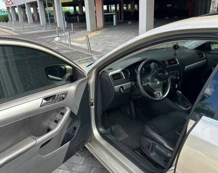 Серый Фольксваген Джетта, объемом двигателя 2.5 л и пробегом 200 тыс. км за 7700 $, фото 1 на Automoto.ua