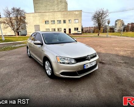 Серый Фольксваген Джетта, объемом двигателя 1.4 л и пробегом 286 тыс. км за 9500 $, фото 1 на Automoto.ua