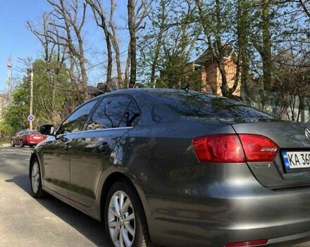 Сірий Фольксваген Джетта, об'ємом двигуна 2.5 л та пробігом 132 тис. км за 10200 $, фото 1 на Automoto.ua