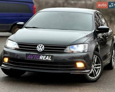Сірий Фольксваген Джетта, об'ємом двигуна 1.8 л та пробігом 178 тис. км за 11000 $, фото 1 на Automoto.ua