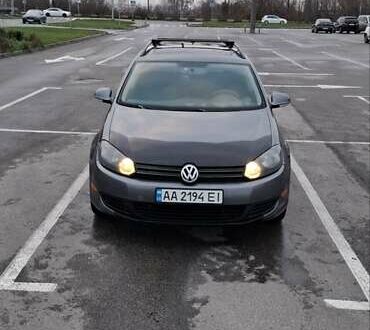 Серый Фольксваген Джетта, объемом двигателя 2.48 л и пробегом 194 тыс. км за 8750 $, фото 1 на Automoto.ua
