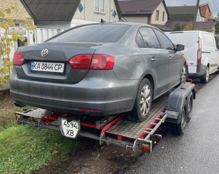 Фольксваген Джетта 2014 в Магалиновке на Automoto.ua Серый Фольксваген Джетта, объемом двигателя 1.8 л и пробегом 100 тыс. км за 2500 $, фото 1 на Automoto.ua