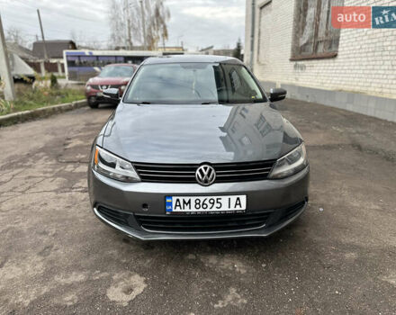Серый Фольксваген Джетта, объемом двигателя 1.97 л и пробегом 260 тыс. км за 11000 $, фото 1 на Automoto.ua