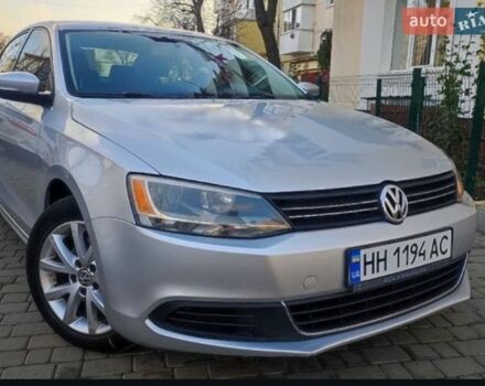 Серый Фольксваген Джетта, объемом двигателя 1.8 л и пробегом 130 тыс. км за 8200939 $, фото 1 на Automoto.ua
