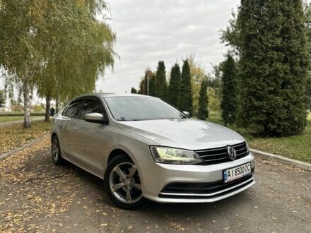 Фольксваген Джетта 2015 в Белой Церкве на Automoto.ua Серый Фольксваген Джетта, объемом двигателя 2 л и пробегом 199 тыс. км за 11500 $, фото 1 на Automoto.ua
