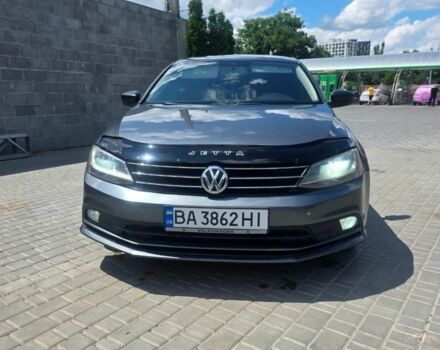 Сірий Фольксваген Джетта, об'ємом двигуна 2 л та пробігом 130 тис. км за 9200 $, фото 1 на Automoto.ua