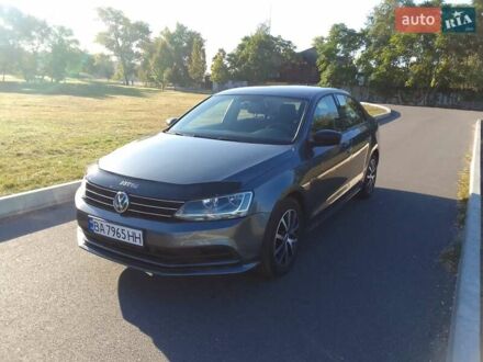 Фольксваген Джетта 2015 в Александрие на Automoto.ua Серый Фольксваген Джетта, объемом двигателя 1.39 л и пробегом 127 тыс. км за 10500 $, фото 1 на Automoto.ua