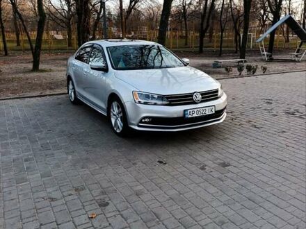 Фольксваген Джетта 2015 в Днепре (Днепропетровске) на Automoto.ua Серый Фольксваген Джетта, объемом двигателя 2 л и пробегом 90 тыс. км за 14500 $, фото 1 на Automoto.ua