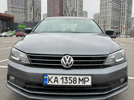 Сірий Фольксваген Джетта, об'ємом двигуна 1.8 л та пробігом 235 тис. км за 9900 $, фото 1 на Automoto.ua