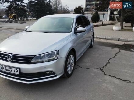 Фольксваген Джетта 2016 в Запорожье на Automoto.ua Серый Фольксваген Джетта, объемом двигателя 1.6 л и пробегом 196 тыс. км за 11800 $, фото 1 на Automoto.ua