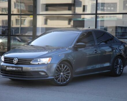 Серый Фольксваген Джетта, объемом двигателя 1.8 л и пробегом 220 тыс. км за 11200 $, фото 1 на Automoto.ua