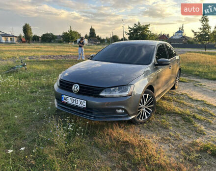 Серый Фольксваген Джетта, объемом двигателя 1.39 л и пробегом 149 тыс. км за 10500 $, фото 1 на Automoto.ua
