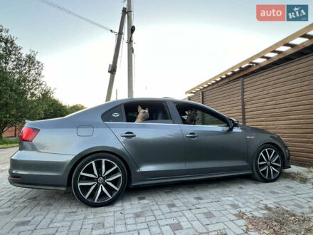 Серый Фольксваген Джетта, объемом двигателя 2 л и пробегом 119 тыс. км за 12500 $, фото 1 на Automoto.ua