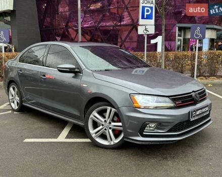 Серый Фольксваген Джетта, объемом двигателя 1.98 л и пробегом 185 тыс. км за 12490 $, фото 1 на Automoto.ua