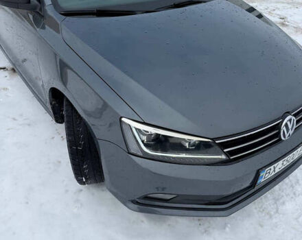 Серый Фольксваген Джетта, объемом двигателя 1.8 л и пробегом 123 тыс. км за 11000 $, фото 1 на Automoto.ua