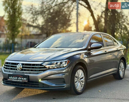 Сірий Фольксваген Джетта, об'ємом двигуна 1.4 л та пробігом 123 тис. км за 14799 $, фото 1 на Automoto.ua