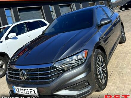 Фольксваген Джетта 2018 в Тернополе на Automoto.ua Серый Фольксваген Джетта, объемом двигателя 2 л и пробегом 129 тыс. км за 14500 $, фото 1 на Automoto.ua