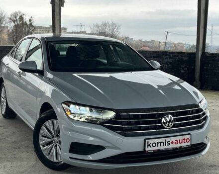 Серый Фольксваген Джетта, объемом двигателя 1.4 л и пробегом 47 тыс. км за 14499 $, фото 1 на Automoto.ua