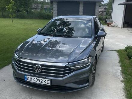 Фольксваген Джетта 2019 в Конотопе на Automoto.ua Серый Фольксваген Джетта, объемом двигателя 1.4 л и пробегом 103 тыс. км за 15500 $, фото 1 на Automoto.ua