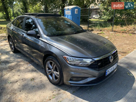 Фольксваген Джетта 2019 у Львові на Automoto.ua Сірий Фольксваген Джетта, об'ємом двигуна 1.4 л та пробігом 88 тис. км за 15400 $, фото 1 на Automoto.ua
