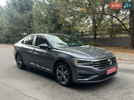 Серый Фольксваген Джетта, объемом двигателя 1.4 л и пробегом 138 тыс. км за 15500 $, фото 1 на Automoto.ua