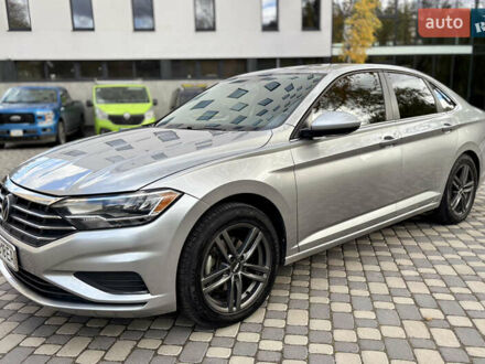 Фольксваген Джетта 2019 в Тернополе на Automoto.ua Серый Фольксваген Джетта, объемом двигателя 1.4 л и пробегом 72 тыс. км за 14700 $, фото 1 на Automoto.ua