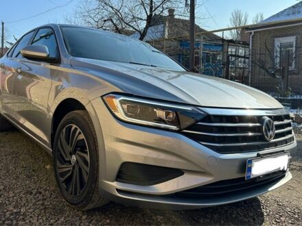 Фольксваген Джетта 2021 в Кривом Роге на Automoto.ua Серый Фольксваген Джетта, объемом двигателя 1.4 л и пробегом 54 тыс. км за 19500 $, фото 1 на Automoto.ua