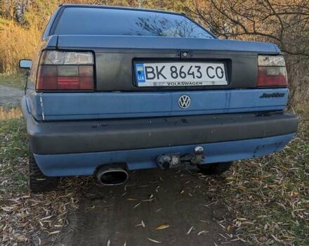 Синий Фольксваген Джетта, объемом двигателя 1.6 л и пробегом 381 тыс. км за 1600 $, фото 12 на Automoto.ua