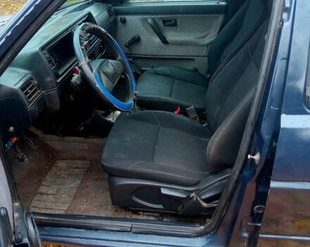 Фольксваген Джетта 1991 в Бершаде на Automoto.ua Синий Фольксваген Джетта, объемом двигателя 1.6 л и пробегом 420 тыс. км за 950 $, фото 4 на Automoto.ua