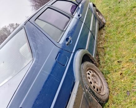 Синий Фольксваген Джетта, объемом двигателя 1.6 л и пробегом 256 тыс. км за 1600 $, фото 3 на Automoto.ua