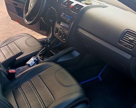 Синий Фольксваген Джетта, объемом двигателя 1.6 л и пробегом 228 тыс. км за 5500 $, фото 4 на Automoto.ua