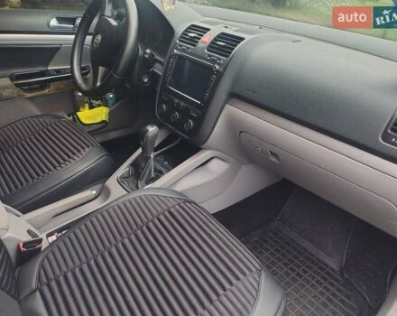 Синий Фольксваген Джетта, объемом двигателя 1.6 л и пробегом 242 тыс. км за 5000 $, фото 4 на Automoto.ua