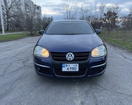 Синий Фольксваген Джетта, объемом двигателя 1.6 л и пробегом 300 тыс. км за 5900 $, фото 1 на Automoto.ua