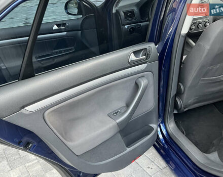 Синий Фольксваген Джетта, объемом двигателя 1.6 л и пробегом 214 тыс. км за 6999 $, фото 17 на Automoto.ua