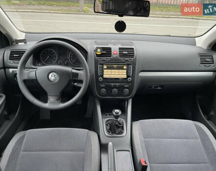 Синий Фольксваген Джетта, объемом двигателя 1.6 л и пробегом 232 тыс. км за 5700 $, фото 17 на Automoto.ua