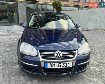 Синий Фольксваген Джетта, объемом двигателя 1.6 л и пробегом 214 тыс. км за 6999 $, фото 3 на Automoto.ua
