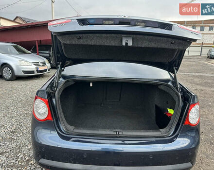 Синий Фольксваген Джетта, объемом двигателя 1.4 л и пробегом 230 тыс. км за 4800 $, фото 10 на Automoto.ua