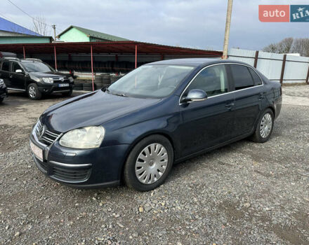 Синий Фольксваген Джетта, объемом двигателя 1.4 л и пробегом 230 тыс. км за 4800 $, фото 1 на Automoto.ua