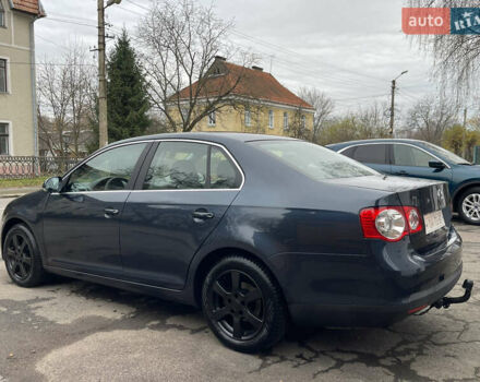 Синий Фольксваген Джетта, объемом двигателя 1.6 л и пробегом 232 тыс. км за 5700 $, фото 5 на Automoto.ua